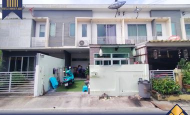 出售 3 卧室 联排别墅 在 Mueang Samut Prakan, Samut Prakan