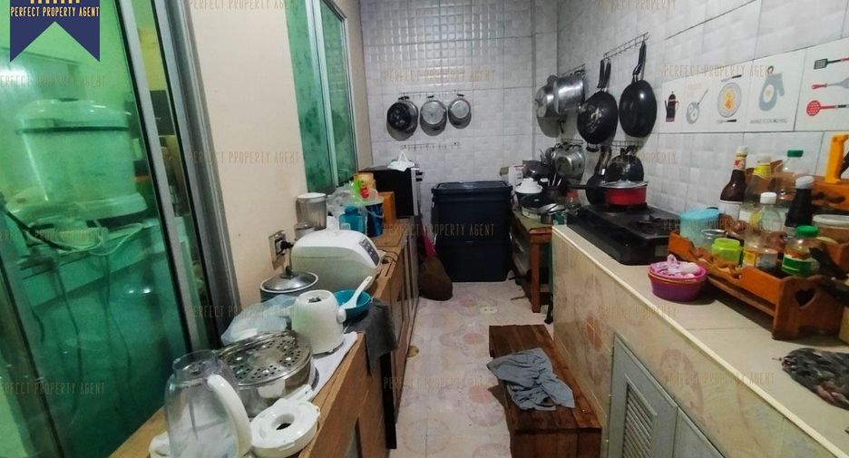 出售 3 卧室 联排别墅 在 Mueang Samut Prakan, Samut Prakan