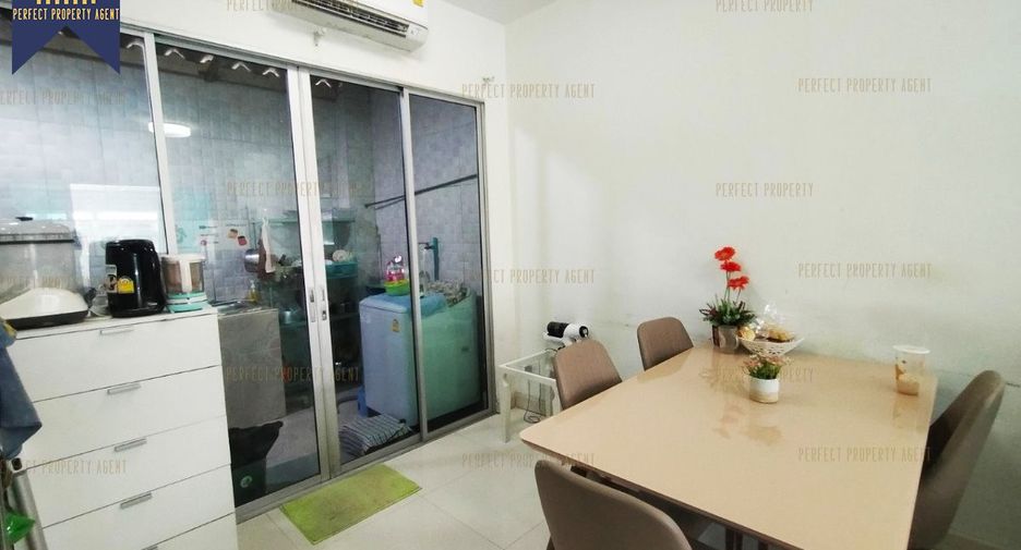 出售 3 卧室 联排别墅 在 Mueang Samut Prakan, Samut Prakan