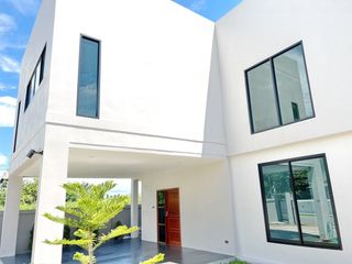For sale 3 bedrooms house in Ban Bueng, Chonburi