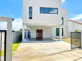 For sale 3 bedrooms house in Ban Bueng, Chonburi