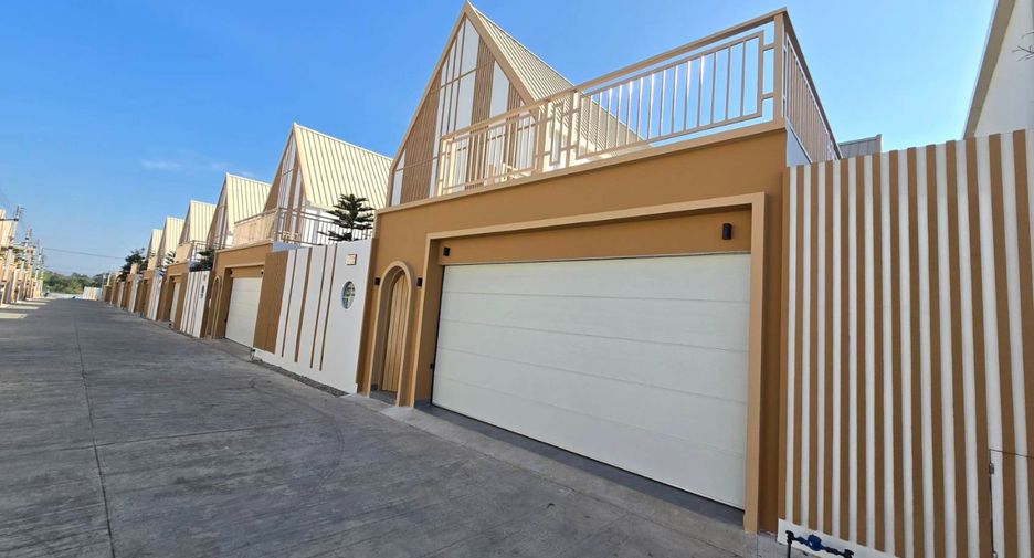 Villa en venta de 3 habitaciones en Bang Lamung, Chonburi
