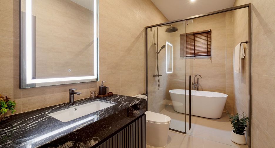 For sale 4 bedrooms villa in San Sai, Chiang Mai