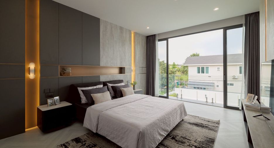 For sale 4 bedrooms villa in San Sai, Chiang Mai