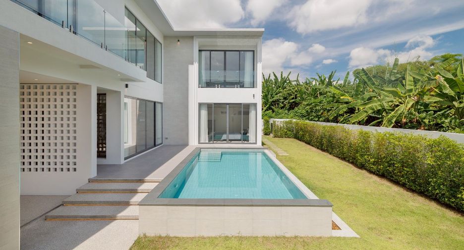 For sale 4 bedrooms villa in San Sai, Chiang Mai