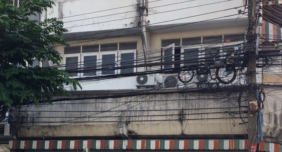 For rent and for sale 2 bedrooms retail Space in Khan Na Yao, Bangkok