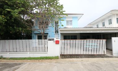 Casa en alquiler de 3 habitaciones en Mueang Pathum Thani, Pathum Thani