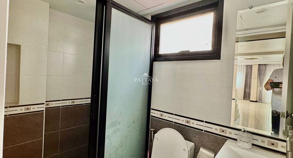 For rent 4 bedrooms house in Bang Lamung, Chonburi