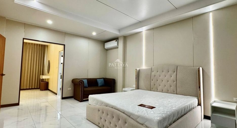 For rent 4 bedrooms house in Bang Lamung, Chonburi