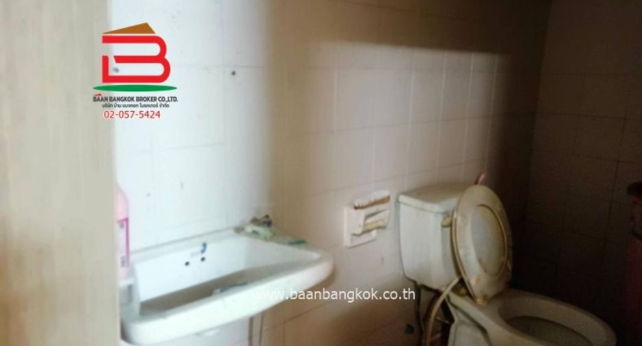 出售 3 卧室 联排别墅 在 Lam Luk Ka, Pathum Thani