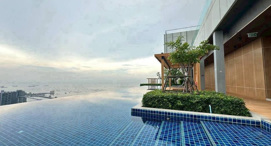 For rent 2 bedrooms condo in Si Racha, Chonburi