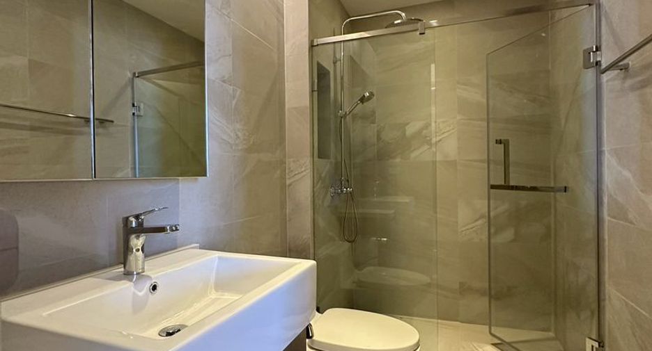 For rent 2 bedrooms condo in Si Racha, Chonburi