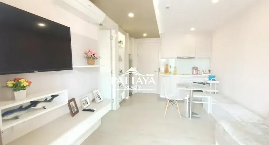 For rent and for sale 1 bed condo in Bang Lamung, Chonburi