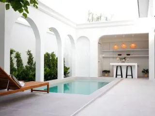 Villa en alquiler y en venta de 4 habitaciones en Bang Lamung, Chonburi