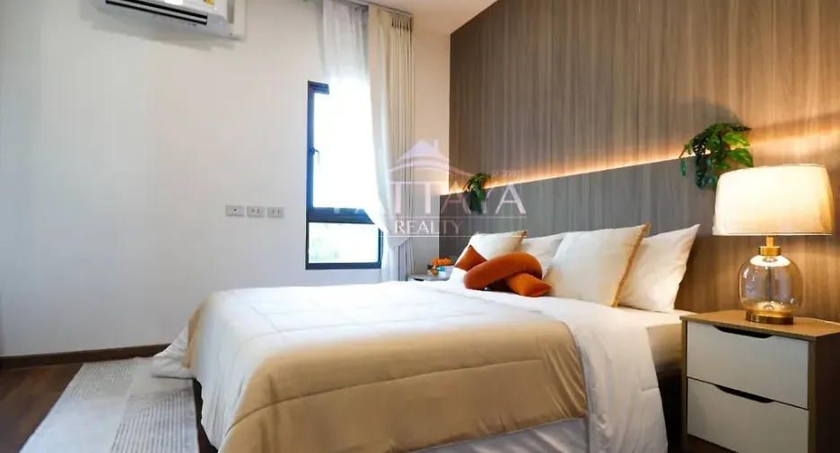 For rent and for sale 4 bedrooms villa in Bang Lamung, Chonburi