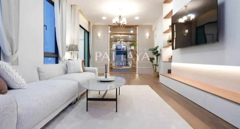 For rent and for sale 4 bedrooms villa in Bang Lamung, Chonburi