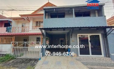 Casa adosada en venta de 3 habitaciones en Khlong Luang, Pathum Thani