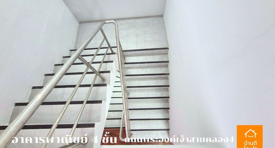 出售 6 卧室 商业空间 在 Thanyaburi, Pathum Thani