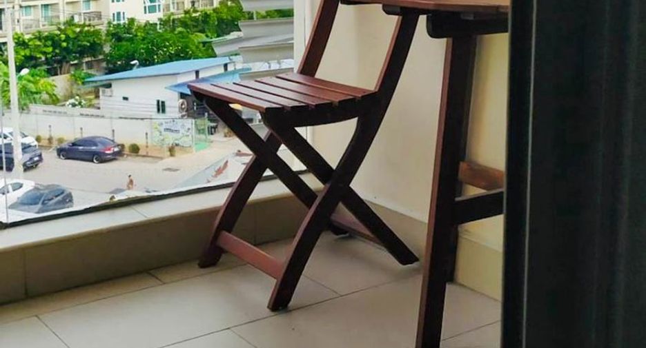 For sale 1 bed condo in Bang Lamung, Chonburi