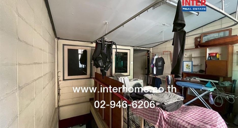 Gewerbefläche zum Kauf mit 4 Zimmer in Khlong Toei, Bangkok