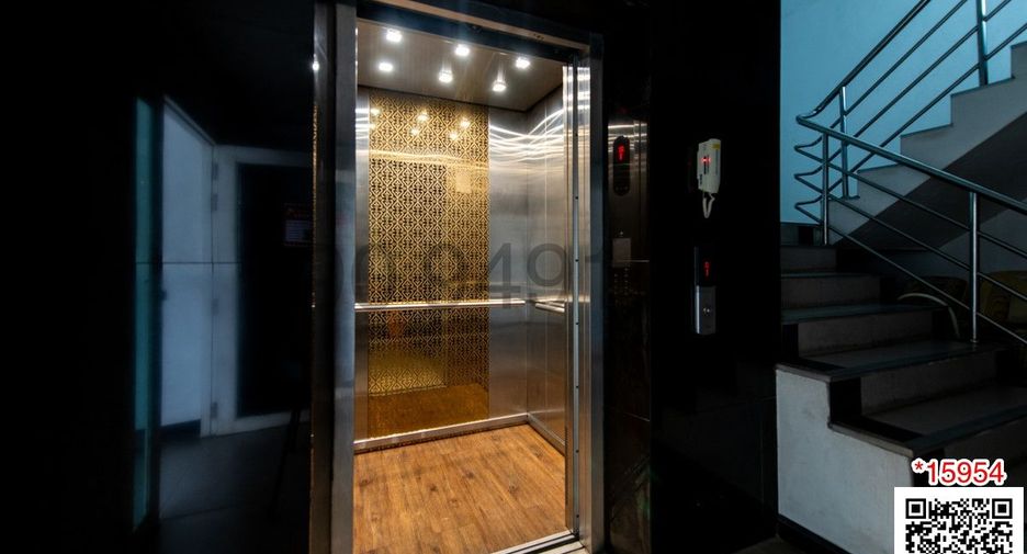 For rent 2 ベッドルーム condo in Khlong San, Bangkok