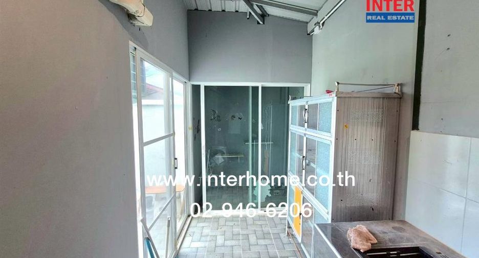 Casa adosada en alquiler y en venta de 4 habitaciones en Bang Bua Thong, Nonthaburi