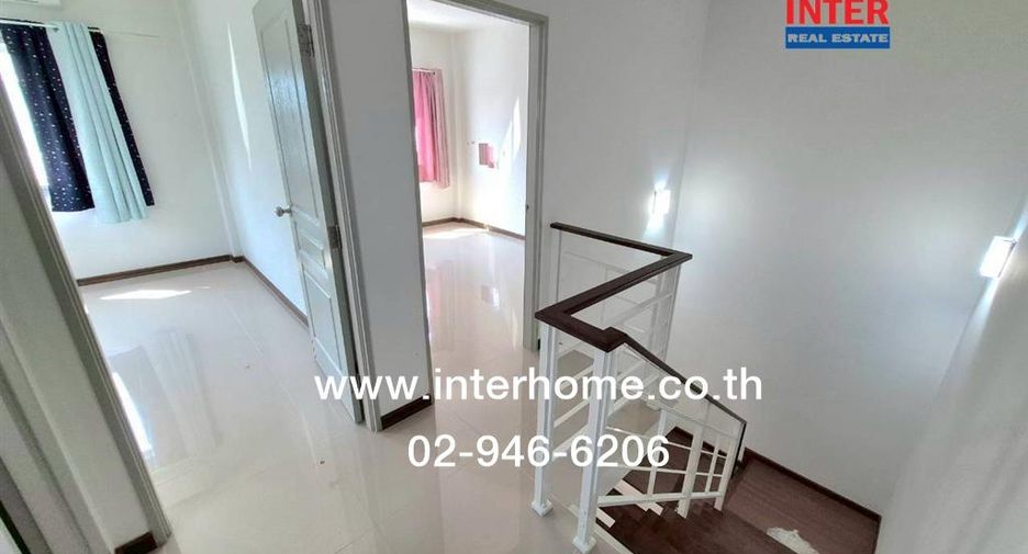 Casa adosada en alquiler y en venta de 4 habitaciones en Bang Bua Thong, Nonthaburi
