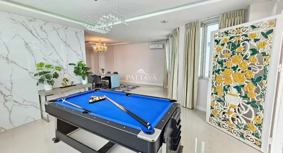 For rent そして for sale 5 ベッドルーム house in Bang Lamung, Chonburi