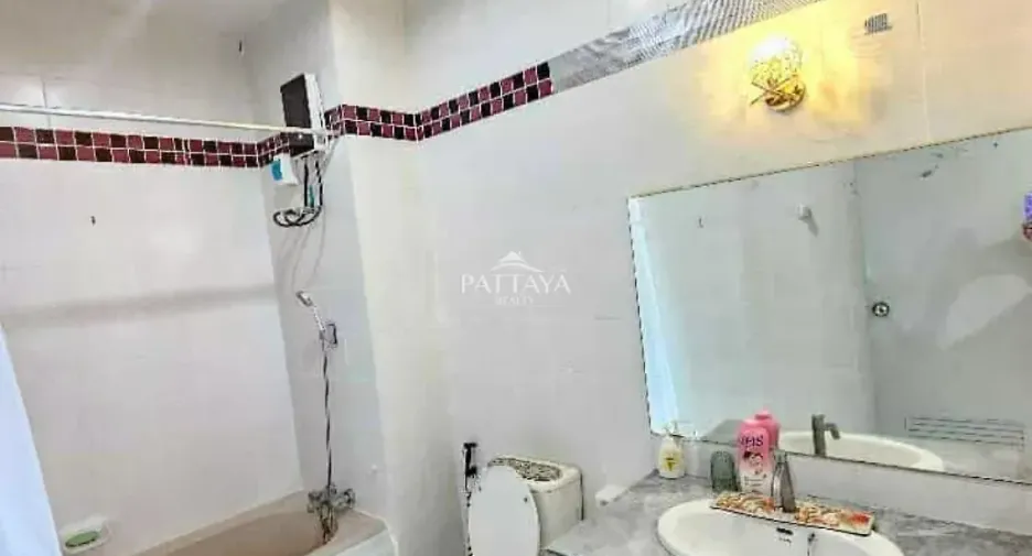 For rent そして for sale 5 ベッドルーム house in Bang Lamung, Chonburi