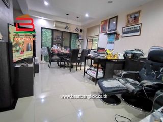 For sale 3 bedrooms townhouse in Khan Na Yao, Bangkok