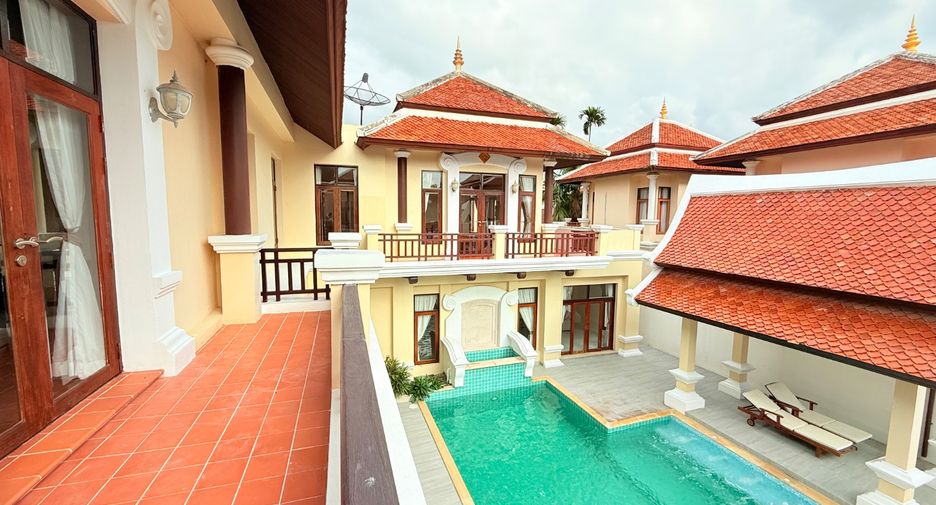 For sale 4 bedrooms villa in Sattahip, Chonburi
