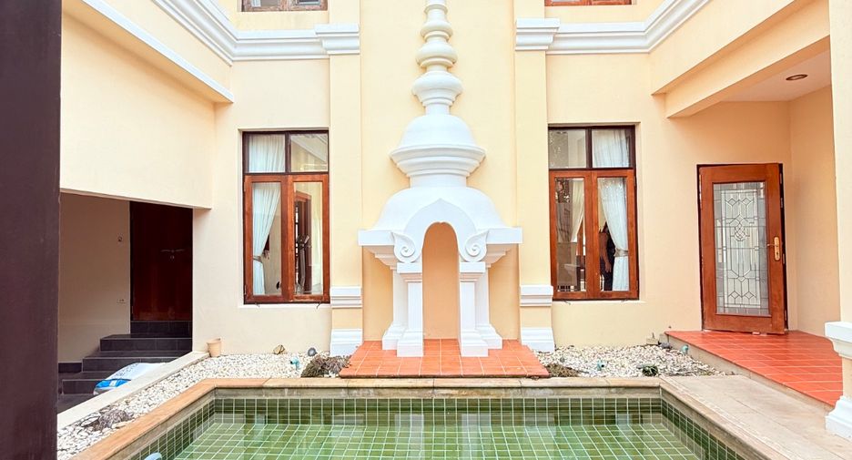 For sale 4 bedrooms villa in Sattahip, Chonburi