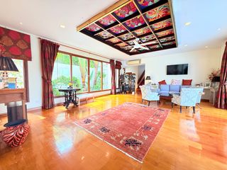 À vendre 4 chambres villa à Na Jomtien, Pattaya