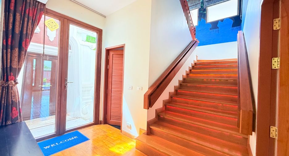 For sale 4 bedrooms villa in Sattahip, Chonburi