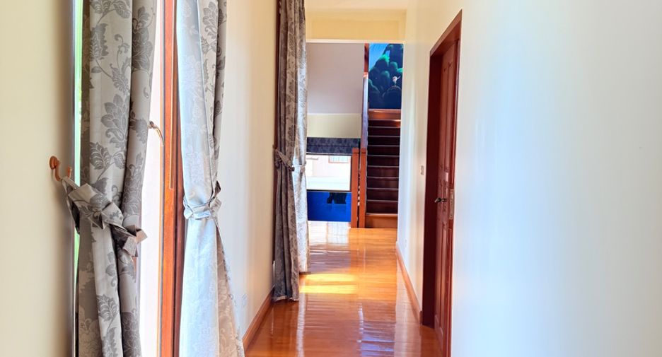 For sale 4 bedrooms villa in Sattahip, Chonburi