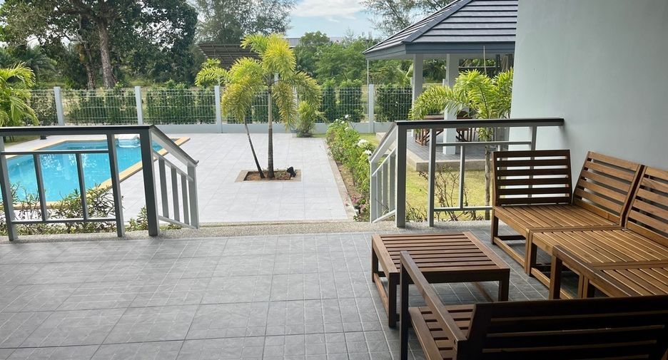 For sale 3 bedrooms villa in Takua Pa, Phang Nga