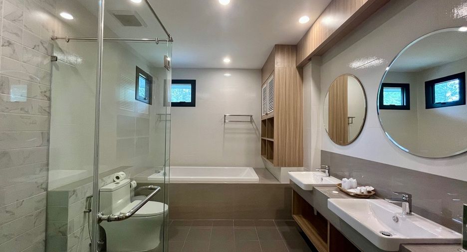 For sale 3 bedrooms villa in Takua Pa, Phang Nga