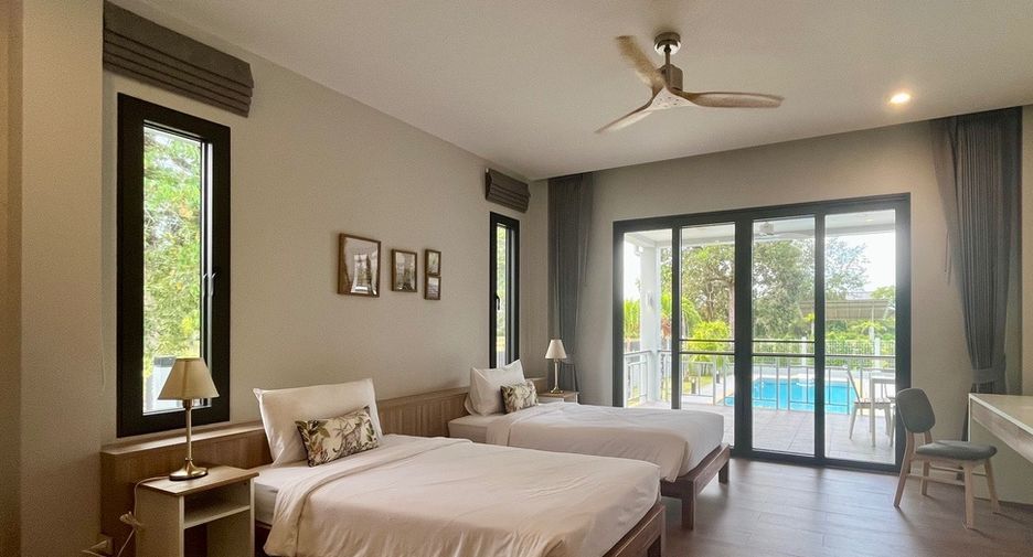 For sale 3 bedrooms villa in Takua Pa, Phang Nga