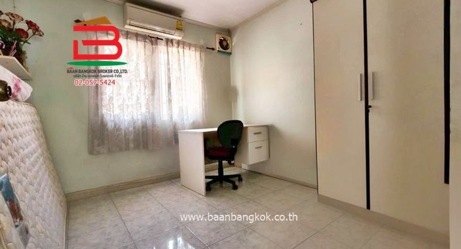 For sale 5 bedrooms house in Sai Mai, Bangkok