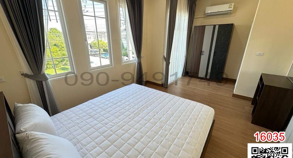 For rent 4 bedrooms townhouse in Bueng Kum, Bangkok