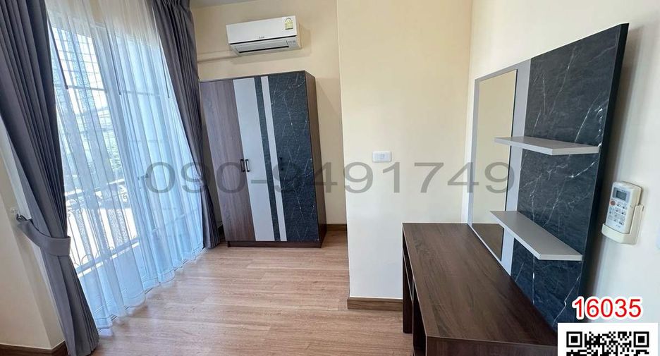 For rent 4 bedrooms townhouse in Bueng Kum, Bangkok