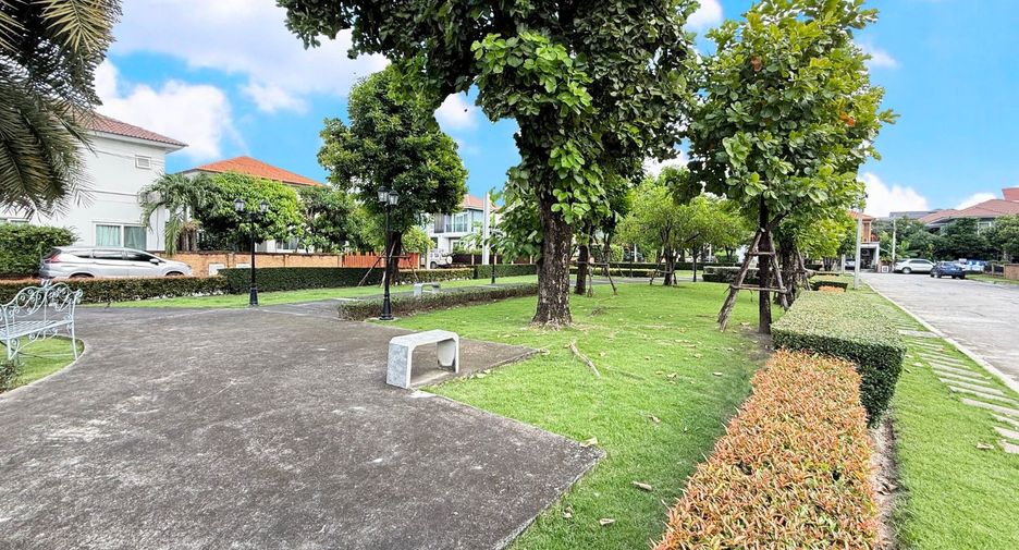 Casa en venta de 4 habitaciones en Prawet, Bangkok