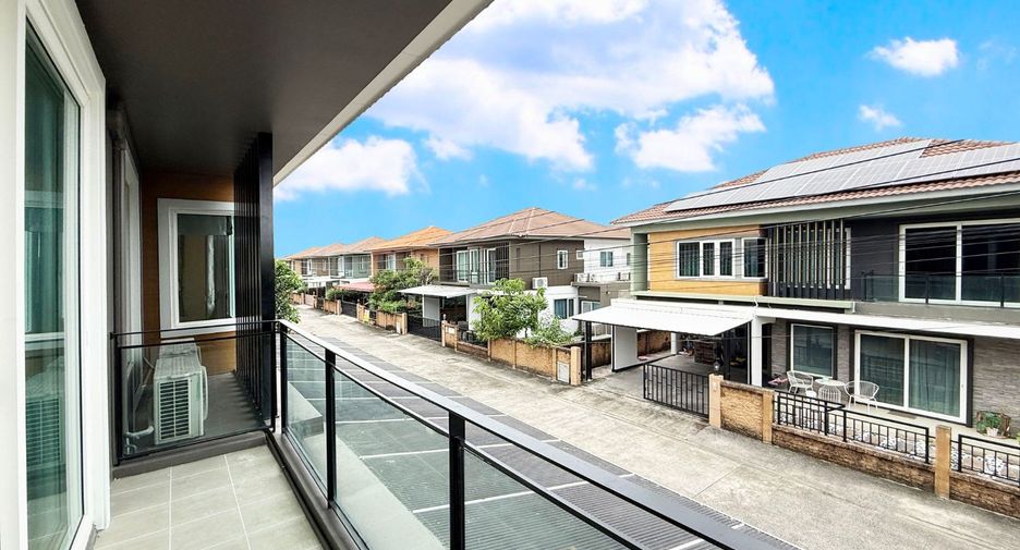 Casa en venta de 4 habitaciones en Prawet, Bangkok