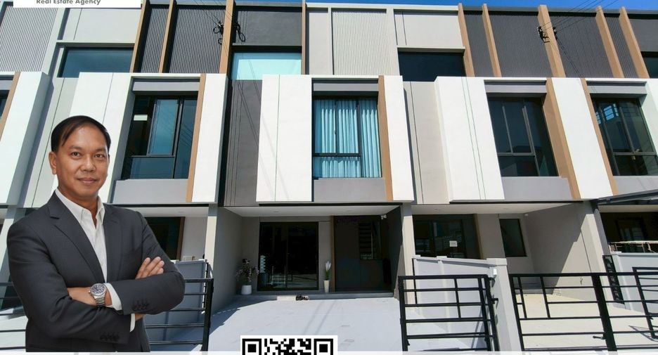 For rent 3 bedrooms townhouse in Bang Phli, Samut Prakan