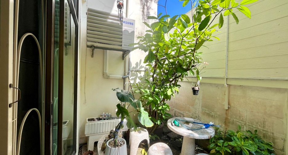 For sale 3 bedrooms house in Bang Khae, Bangkok