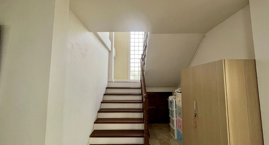 For sale 3 bedrooms house in Bang Khae, Bangkok