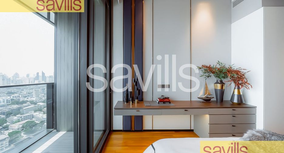 For rent 2 bedrooms condo in Khlong San, Bangkok