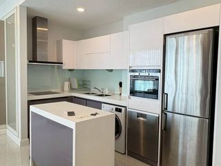 For rent 2 bedrooms condo in Pathum Wan, Bangkok