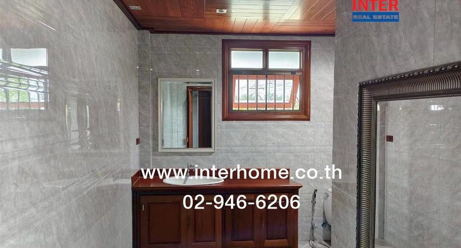 For sale 4 bedrooms house in Min Buri, Bangkok