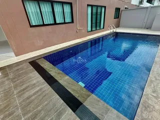 À louer 6 chambres maison à Bang Lamung, Chonburi